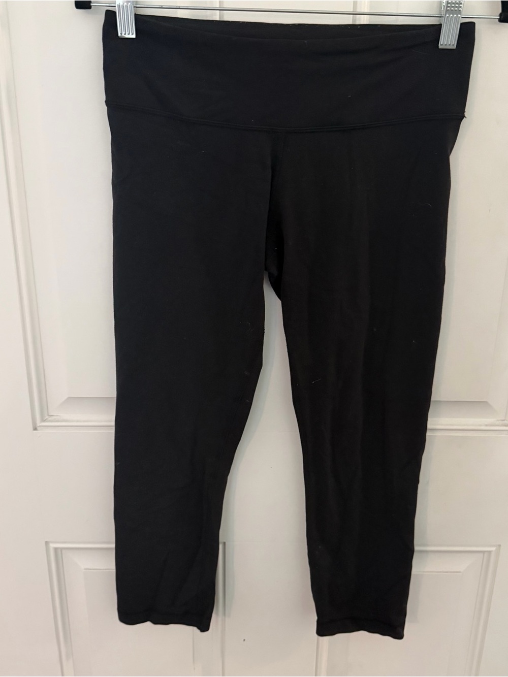 Lululemon Crop Leggings 6 | Black Low Rise Athletic